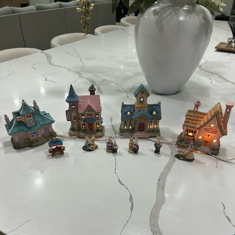 Vintage Light Up 10 Piece Easter Bunny Village Houses Ceramic Holiday Decor